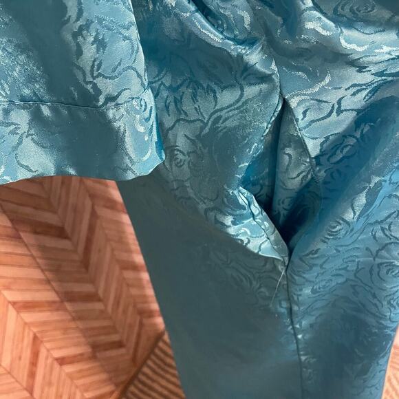 Vintage Ashley Amos Long Sleeve Blue Satin Feel Robe Women’s M - Picture 4 of 10